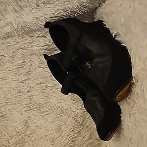 Diesel platform heel